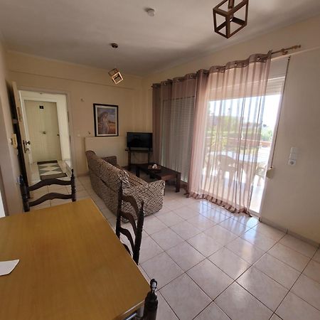 Ostria Seaside Apartments Pátra Eksteriør bilde