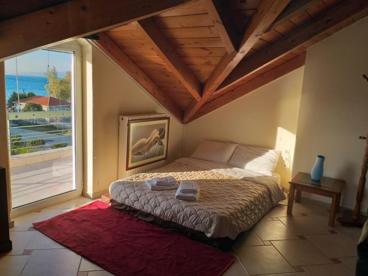 Ostria Seaside Apartments Pátra Eksteriør bilde